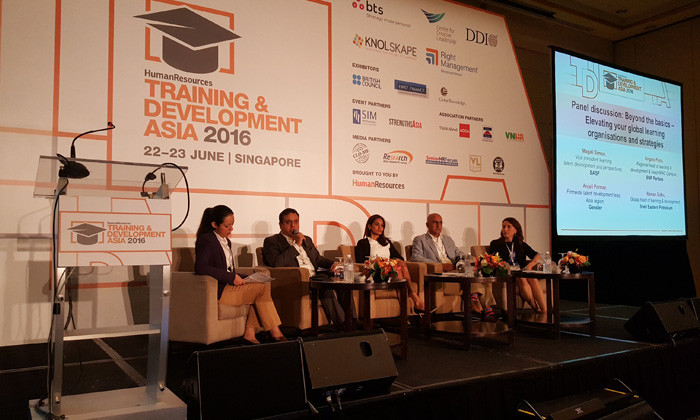 TDA SG D1 panel 1