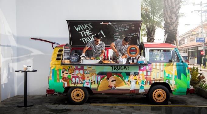What the Truck, Courtyard, Bali Seminyak